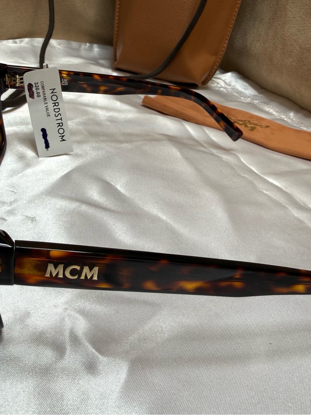 NWT MCM Tortoise Oversized Square Sunglasses Brown Gradient - Picture 3 of 12